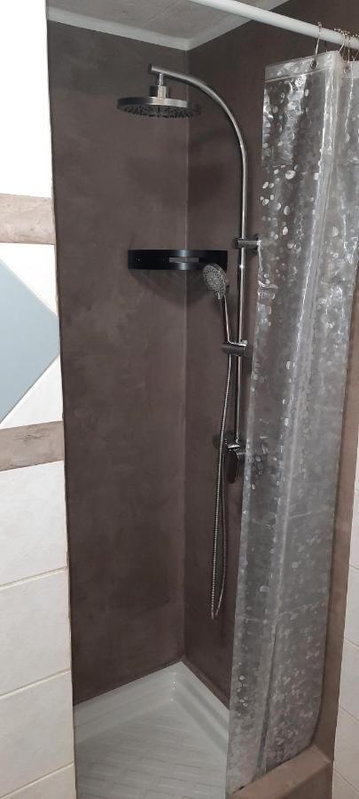 سا سيرْ سور مير Au Coeur Du Village المظهر الخارجي الصورة